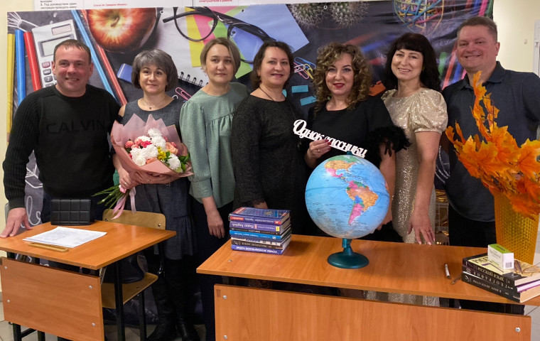 Для Вас всегда открыта в школе дверь....